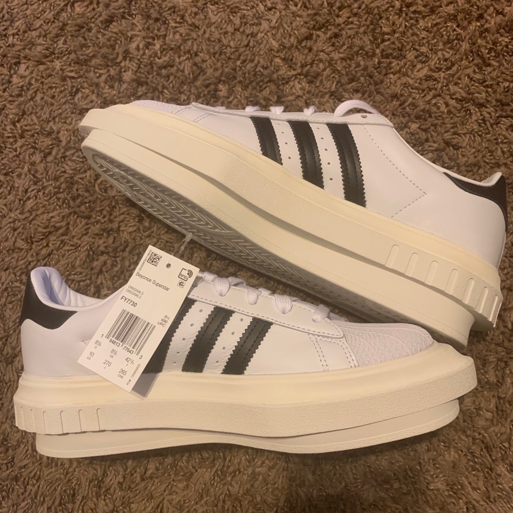 Brand NEW Adidas x Ivy Park Beyoncé Superstars